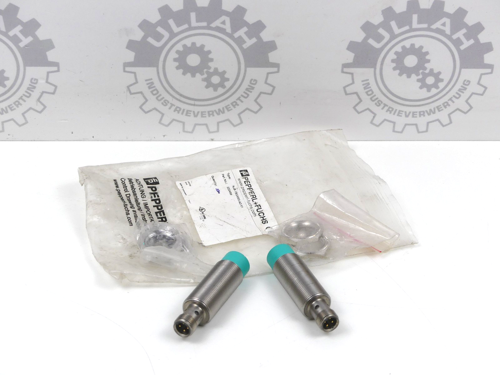 2x Pepperl+Fuchs Näherungsinitiator NJ8-18GM50-A2-V1