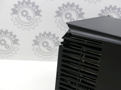 Siemens Frequenzumrichter Micromaster 6SE9221-0BC40 / 2200W(leicht beschädigt)