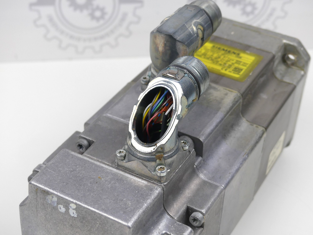 SIEMENS 1FK7042-5AF71-1AH0 Servomotor