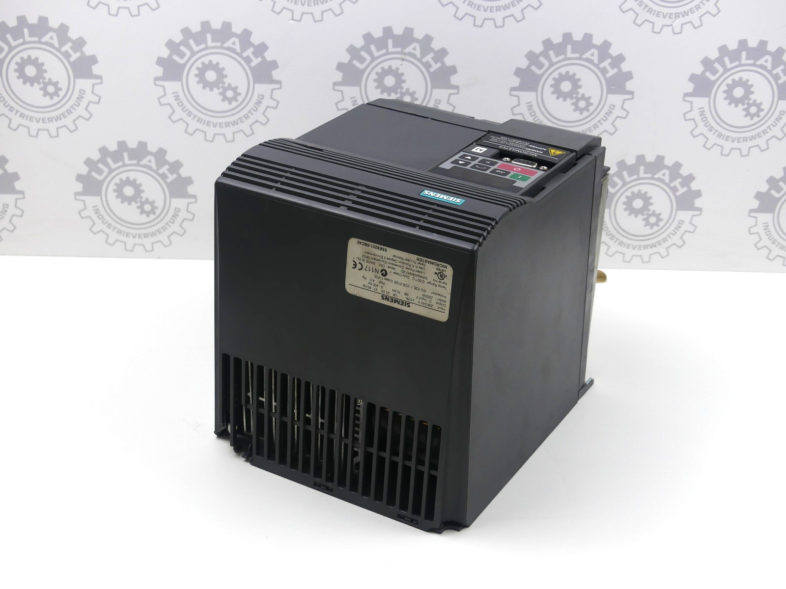 Siemens Frequenzumrichter Micromaster 6SE9221-0BC40 / 2200W(leicht beschädigt)