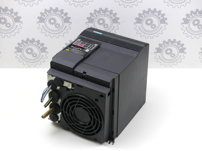 Siemens Frequenzumrichter Micromaster 6SE9221-0BC40 / 2200W(leicht beschädigt)