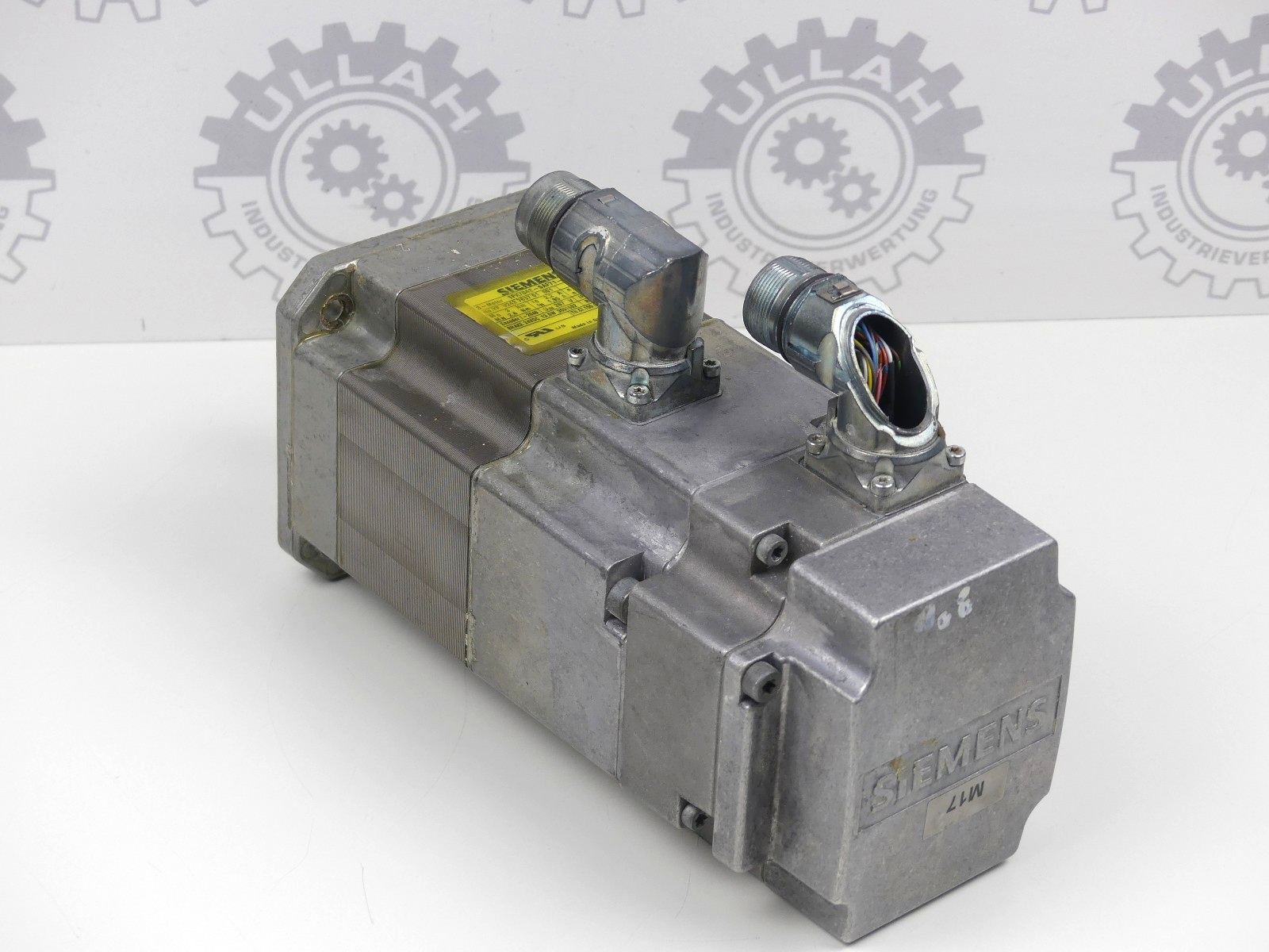 SIEMENS 1FK7042-5AF71-1AH0 Servomotor