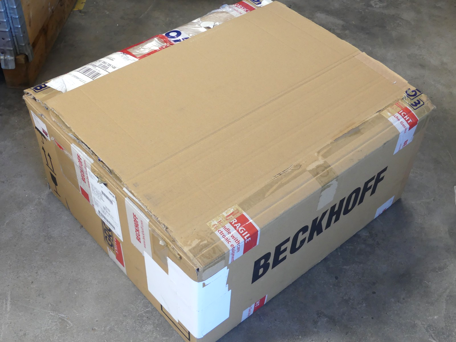 Beckhoff CP3924-0010 Multitouch Panel 24"   date:29.01.2025