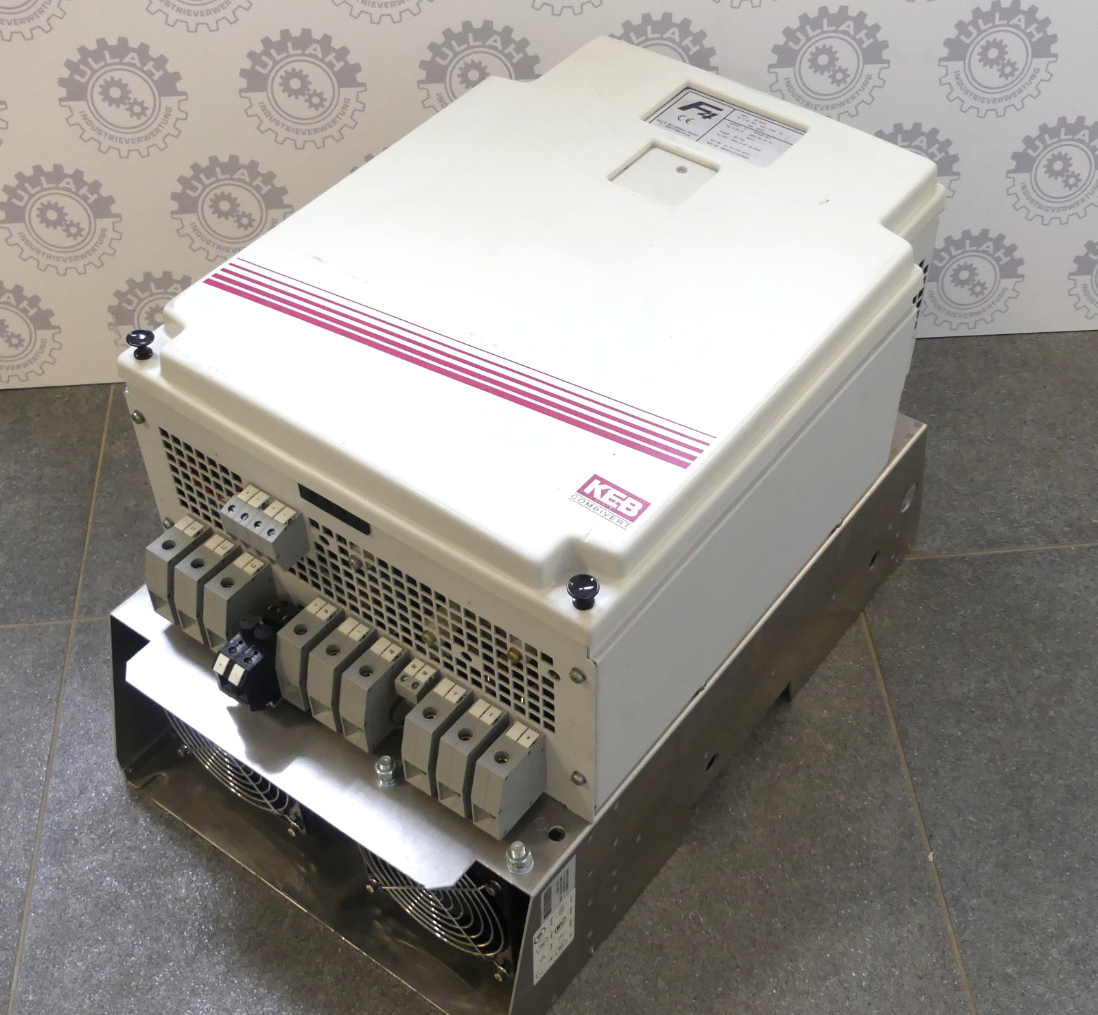 KEB F4 Combivert 21.F4.C1R-4K04  62 KVA 45KW