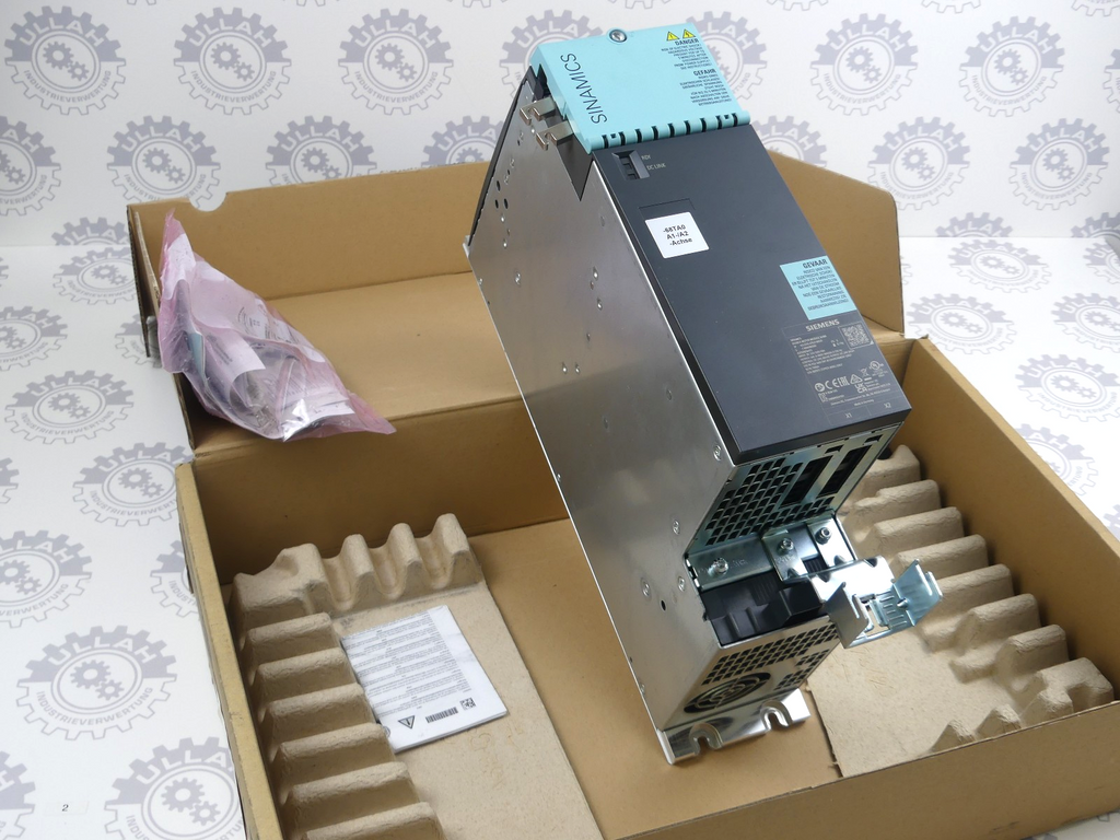 Siemens Sinamics 6SL3120-2TE21-8AC0 / Neuwertig