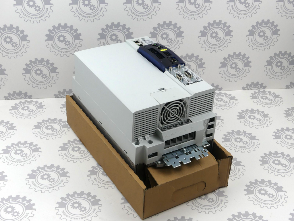 Lenze i950 I95AE322F1CV10Z000 Schaltschrank-Servoumrichter, 22 kW
