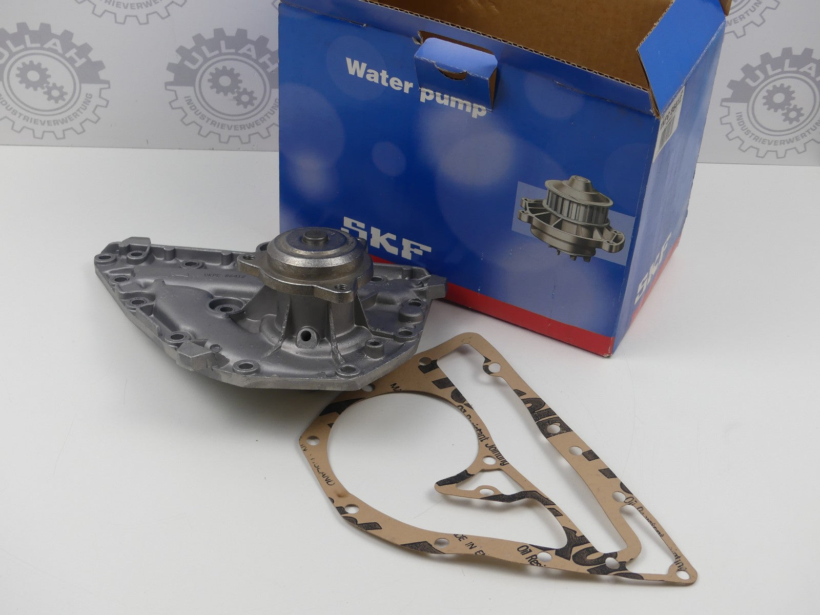 SKF VKPC 86412 Water pump Renault