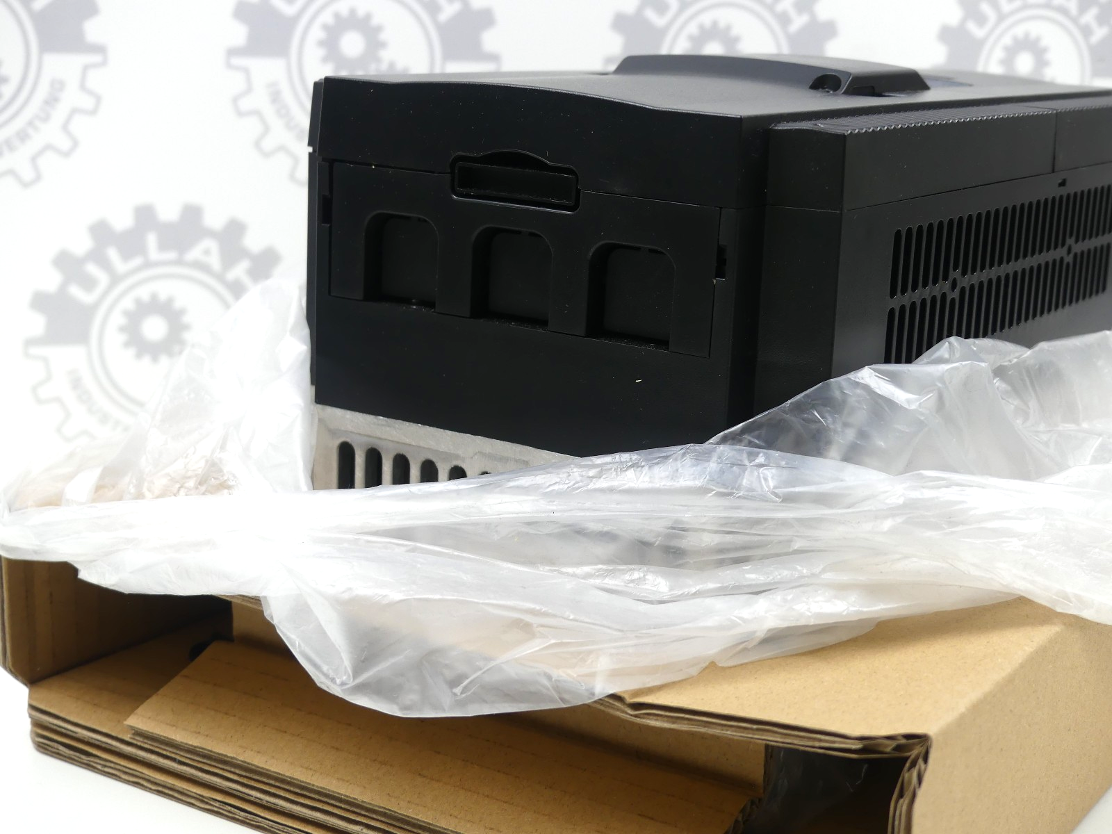 Omron 3G3MX2-A4055-E Frequenzumrichter Inverter 5,5kW