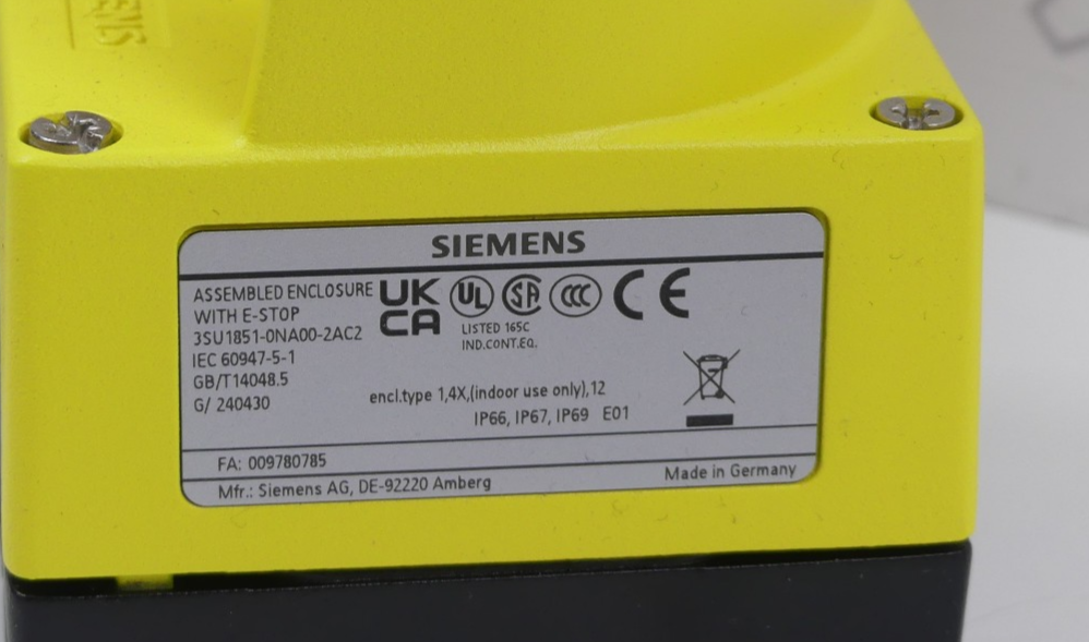 SIEMENS 3SU1851-0NA00-2AC2 / 3SU18510NA002AC2