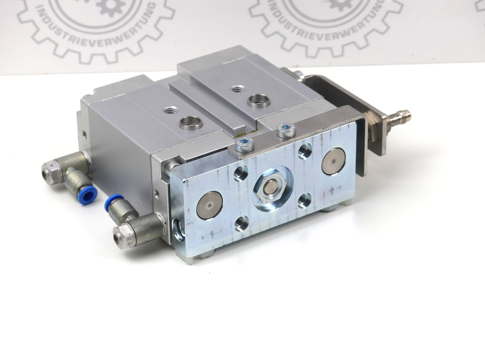 FESTO DFM-32-20-B-PPV-A-GF