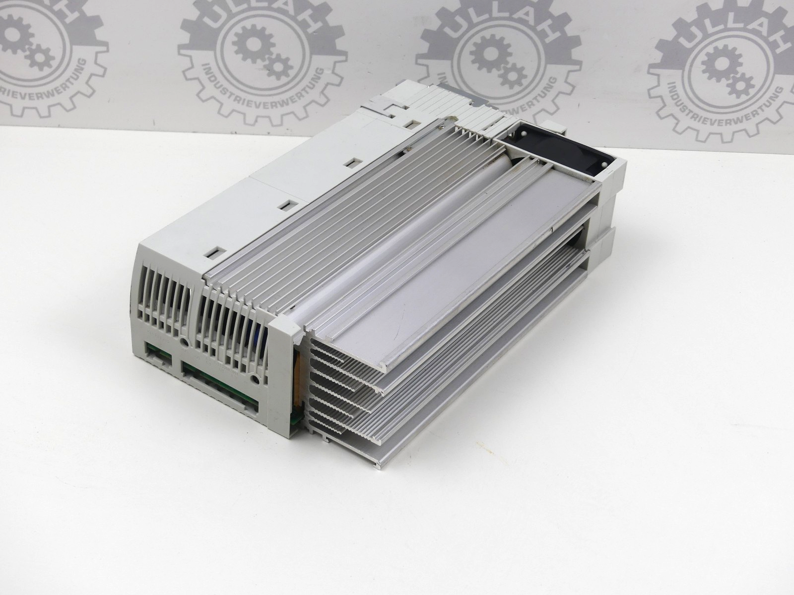 Lenze E82EV152_4C200