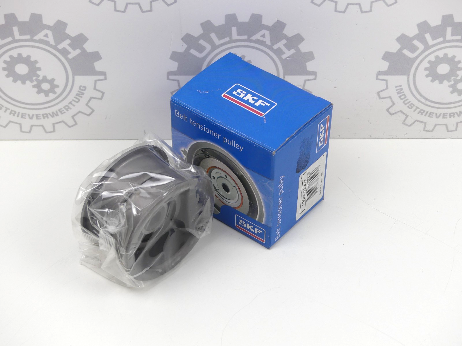 SKF VKM 82320 für NISSAN Umlenk-/Führungsrolle, Zahnriemen