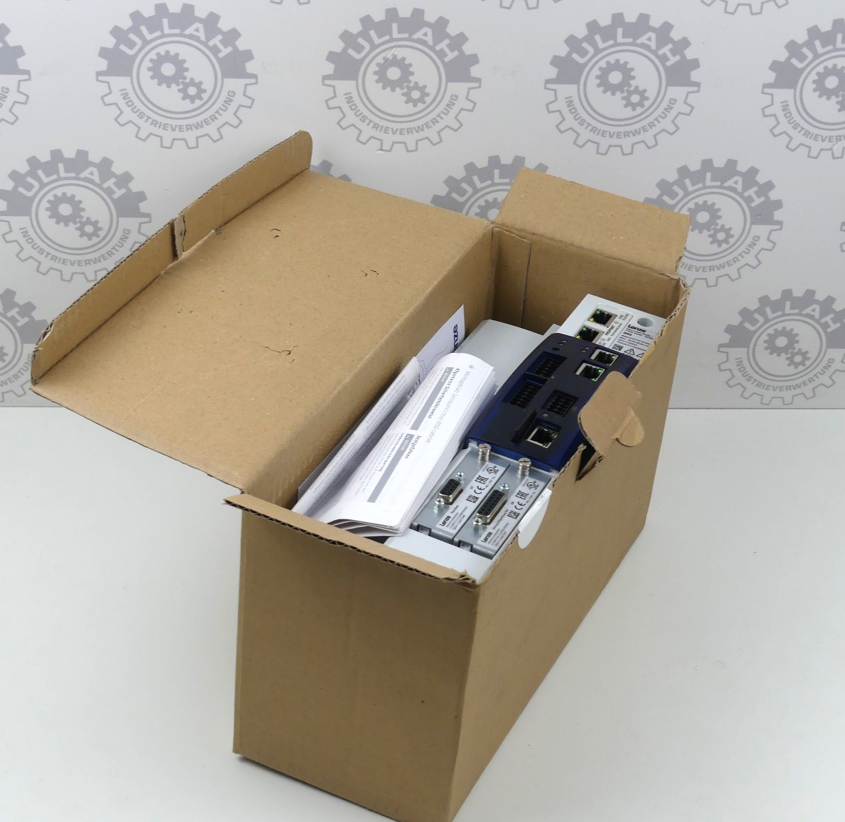 Lenze I95AE275F1CV1Z0000  (I95AE275F1CV10Y040)